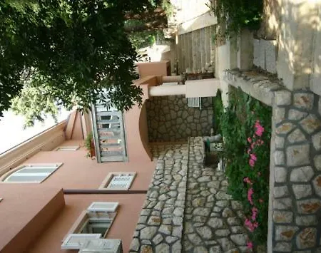 Stefi Apartment